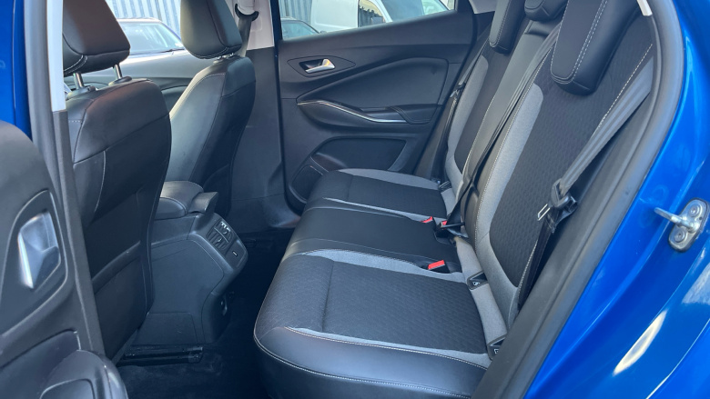 Vauxhall Grandland X 1.2 Turbo SRi Nav 5dr Petrol Hatchback